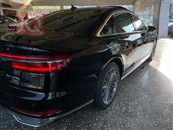 ئاودی A8